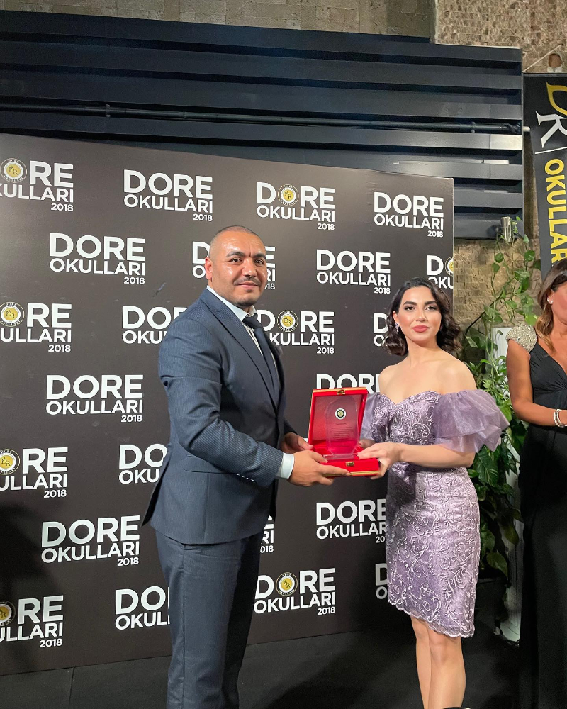 Dore Okulları Öğretmenler Gününü Ödülle Taçlandırdı