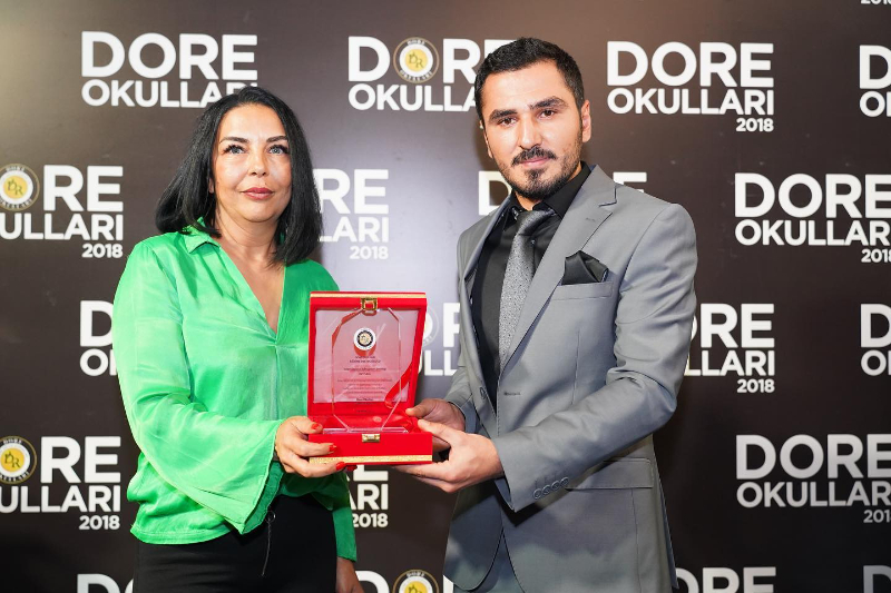 Dore Okulları Öğretmenler Gününü Ödülle Taçlandırdı